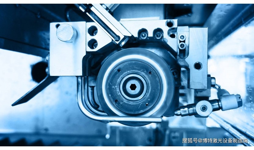 精密劃片機(jī)在MEMS微結(jié)構(gòu)切割中的難點(diǎn)分析